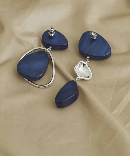 UNITED TOKYO（ユナイテッドトウキョウ）の「マーブルペブルピアス（ピアス（両耳用）・レディース・ブラウン/ネイビー・FREE）」の7枚目の写真