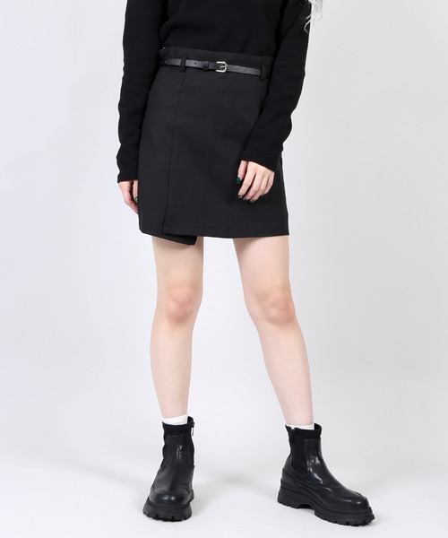 DING(ディング)の「DING/ベルト付きミニスカート(スカート・レディース・ブラック/ベージュ・FREE)」の2枚目の写真