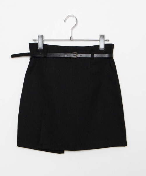 DING(ディング)の「DING/ベルト付きミニスカート(スカート・レディース・ブラック/ベージュ・FREE)」の4枚目の写真