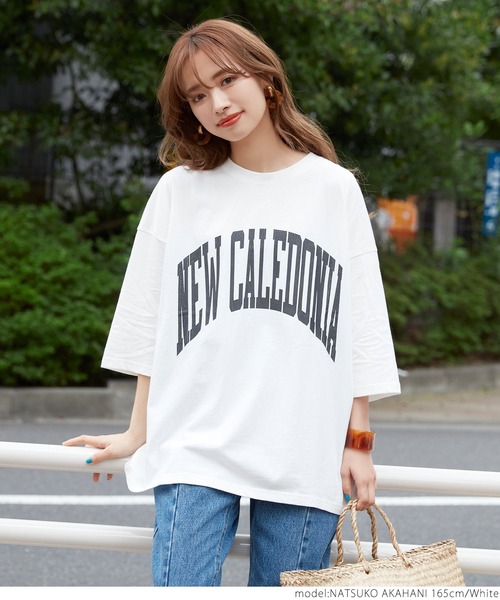 coca(coca)(コカ)の「ビックシルエットカレッジロゴTシャツ(Tシャツ/カットソー・レディース・ホワイト/ベージュ/チャコールグレー・ONE SIZE)」の5枚目の写真