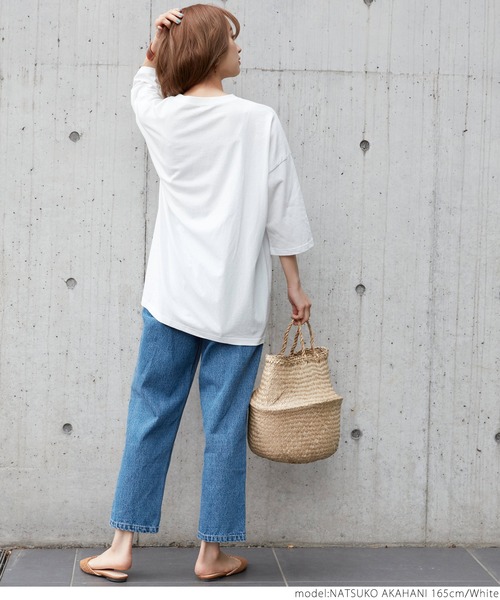 coca(coca)(コカ)の「ビックシルエットカレッジロゴTシャツ(Tシャツ/カットソー・レディース・ホワイト/ベージュ/チャコールグレー・ONE SIZE)」の8枚目の写真