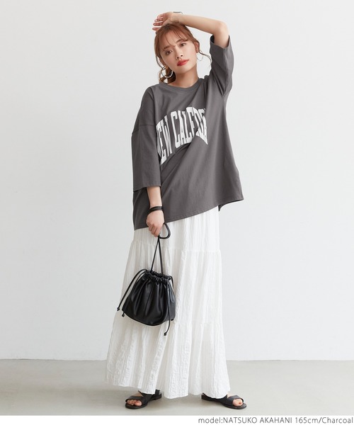 coca(coca)(コカ)の「ビックシルエットカレッジロゴTシャツ(Tシャツ/カットソー・レディース・ホワイト/ベージュ/チャコールグレー・ONE SIZE)」の11枚目の写真