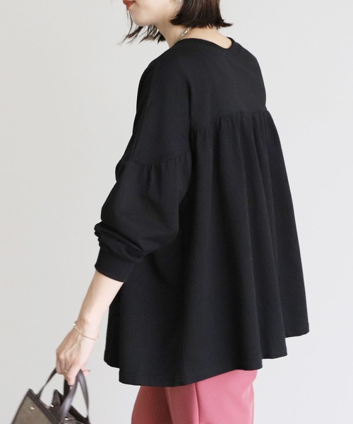 reca（レカ）の「ギャザーフレアカットソー（Tシャツ/カットソー・レディース・ミント/カーキ/ライトベージュ/グレイッシュベージュ/ブラック/パープル/ベージュ/アイボリー/ベージュ系その他・FREE）」の3枚目の写真