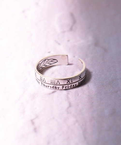 BAYBLO（ベイブロ）の「(EL)【ユニセックス】シルバー925 デザイン リング（リング・メンズ・シルバー系その他2/ゴールド/ゴールド系その他/その他7/シルバー系その他3/シルバー系その他5/ゴールド系その他2/ゴールド系その他3/ゴールド系その他4/ゴールド系その他5/ゴールド系その他6/ゴールド系その他7/シルバー系その他7/シルバー系その他/その他5/シルバー系その他6/ブラック系その他/その他2/シルバー系その他4/その他3/その他1/その他4/その他6/シルバー/ブラック系その他2・ONE SIZE）」の3枚目の写真