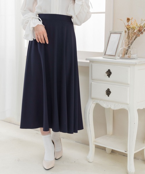 Newlyme（ニューリーミー）の「サーキュラーフレアマキシスカート（スカート・レディース・ネイビー/モカ/ブラック/ベージュ・MEDIUM/LARGE）」の10枚目の写真