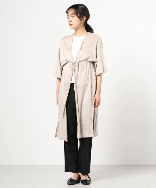 three dots(スリードッツ)の「リネンジャージー トッパーカーディガン(カーディガン/ボレロ・レディース・ベージュ/ブラウン・X-SMALL/SMALL)」の3枚目の写真
