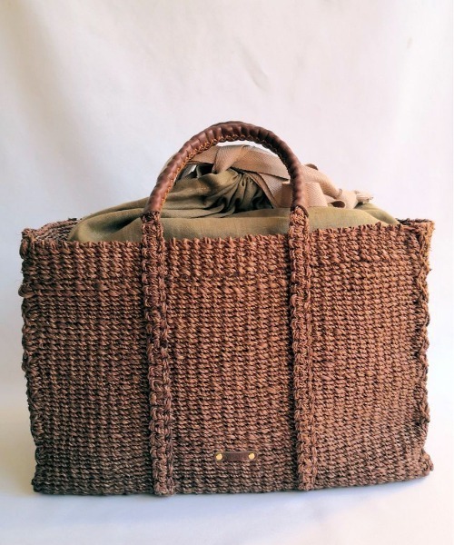 Flea Store（フリーストア）の「【Flea Store Vegetal】Lily アバカスクエアトート（かごバッグ・レディース・ピンクベージュ/ブラウン/ブラック/ライトブラウン・FREE）」の2枚目の写真