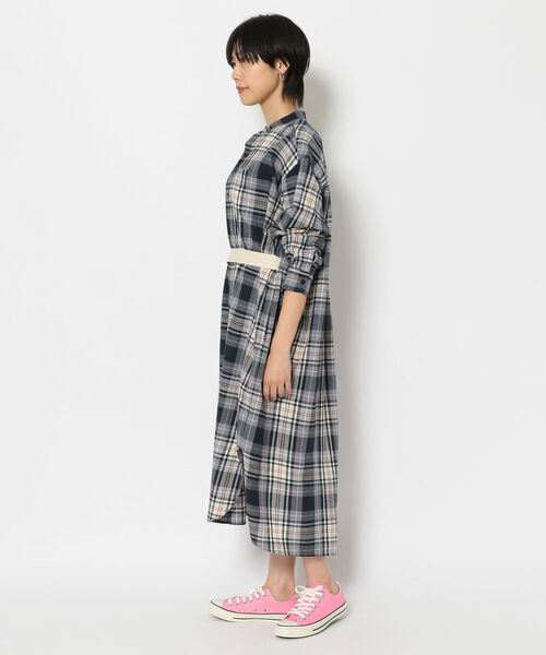 MANASTASH（マナスタッシュ）の「MANASTASH/マナスタッシュ　W-s INDIAN CHECK DRESS（ワンピース・レディース・ネイビー/ベージュ・MEDIUM）」の4枚目の写真