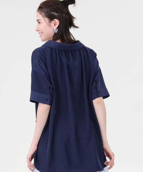 HONEYSUCKLE ROSE（ハニーサックルローズ）の「【HONEYSUCKLE ROSE】スキッパーシャツ（シャツ/ブラウス・レディース・ベージュ/ホワイト/ネイビー・M/L）」の19枚目の写真