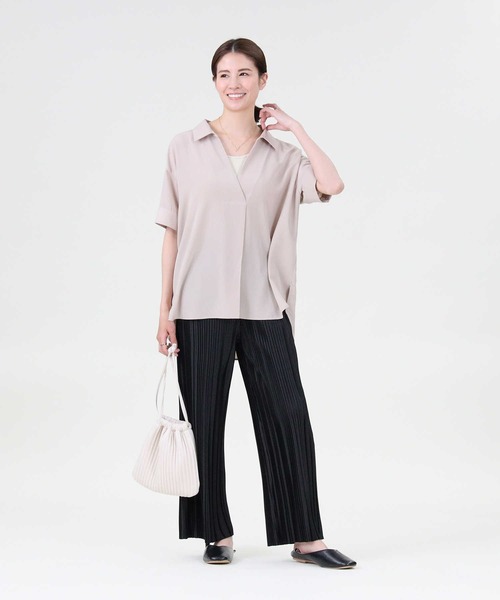 HONEYSUCKLE ROSE（ハニーサックルローズ）の「【HONEYSUCKLE ROSE】スキッパーシャツ（シャツ/ブラウス・レディース・ベージュ/ホワイト/ネイビー・M/L）」の12枚目の写真