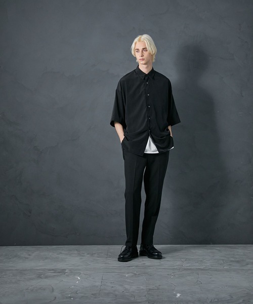 PUBLIC TOKYO(パブリックトウキョウ)の「コンフォートリラックスサテンライクシャツ / 半袖シャツ(シャツ/ブラウス・メンズ・ベージュ/パープル/ブラック/ライトブルー/ホワイト/ピンクベージュ/ダークグレー/サックスブルー/ダークグリーン/ライトグレー・1/2)」の22枚目の写真