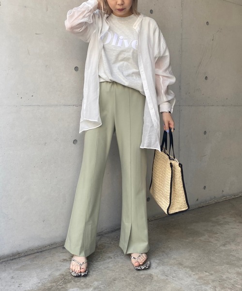 CAPRICIEUX LE'MAGE(カプリシューレマージュ)の「〈新色追加/ネイビー〉Olive Tシャツ(Tシャツ/カットソー・レディース・チャコールグレー/オフホワイト/グレイッシュベージュ/ネイビー・FREE)」の14枚目の写真