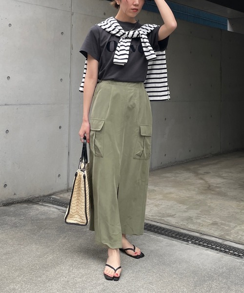 CAPRICIEUX LE'MAGE(カプリシューレマージュ)の「〈新色追加/ネイビー〉Olive Tシャツ(Tシャツ/カットソー・レディース・チャコールグレー/オフホワイト/グレイッシュベージュ/ネイビー・FREE)」の22枚目の写真