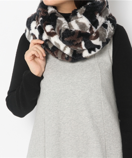 CIAOPANIC（チャオパニック）の「【Ciaopanic】カモ柄スヌード（ストール/ショール・レディース・ブラック/カーキ・FREE）」の3枚目の写真