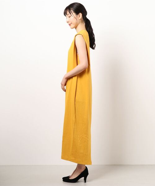 ADAM ET ROPE'（アダムエロペ）の「【アウトレット店舗・WEB限定】タックショルダーワンピース（ワンピース・レディース・グレー系その他/マスタード/チャコールグレー/レッド・FREE）」の6枚目の写真