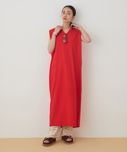 ADAM ET ROPE'（アダムエロペ）の「【アウトレット店舗・WEB限定】タックショルダーワンピース（ワンピース・レディース・グレー系その他/マスタード/チャコールグレー/レッド・FREE）」の11枚目の写真