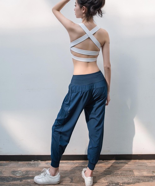 CHEATFULLDAYS（チートフルデイズ）の「フィットネス・ジョギング・ヨガウェア ジョガーパンツ（スポーツグッズ・レディース・ブラック/ネイビー・2L/S/M/L）」の10枚目の写真