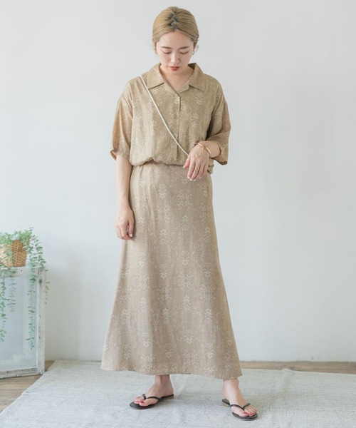 ITEMS URBANRESEARCH(アイテムズ アーバンリサーチ)の「プリントセミフレアスカート(スカート・レディース・チャコールグレー/ベージュ/オフホワイト・FREE)」の6枚目の写真