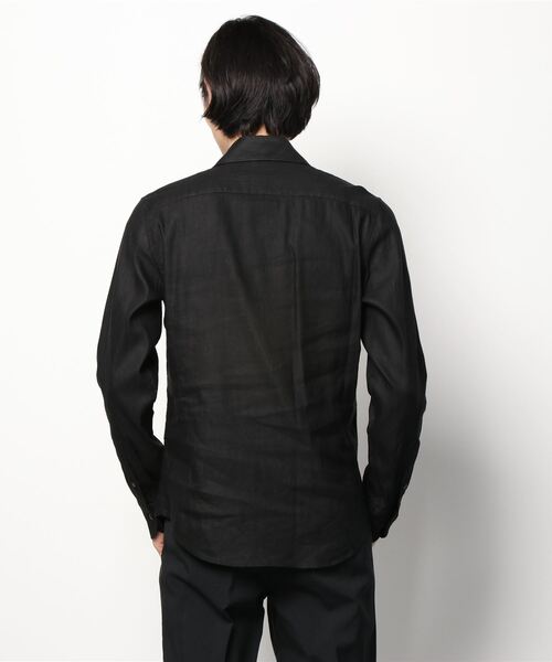 1 piu 1 uguale 3（ウノピゥウノウグァーレトレ）の「PLAIN（シャツ/ブラウス・メンズ・ホワイト/ブラック/ネイビー/カーキ・Ⅲ/Ⅳ/Ⅵ/Ⅴ/Ⅶ/Ⅷ）」の15枚目の写真