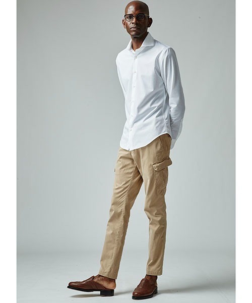 1 piu 1 uguale 3（ウノピゥウノウグァーレトレ）の「PLAIN（シャツ/ブラウス・メンズ・ホワイト/ブラック/ネイビー/カーキ・Ⅲ/Ⅳ/Ⅵ/Ⅴ/Ⅶ/Ⅷ）」の20枚目の写真