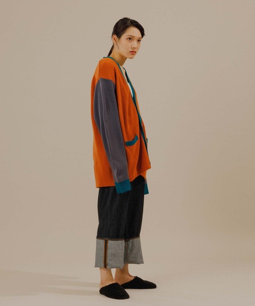 ADAM ET ROPE'(アダムエロペ)の「【LOGAN/ローガン別注】Color Block Cardigan(カーディガン/ボレロ・メンズ・オレンジ系その他3/ベージュ・L/M)」の20枚目の写真