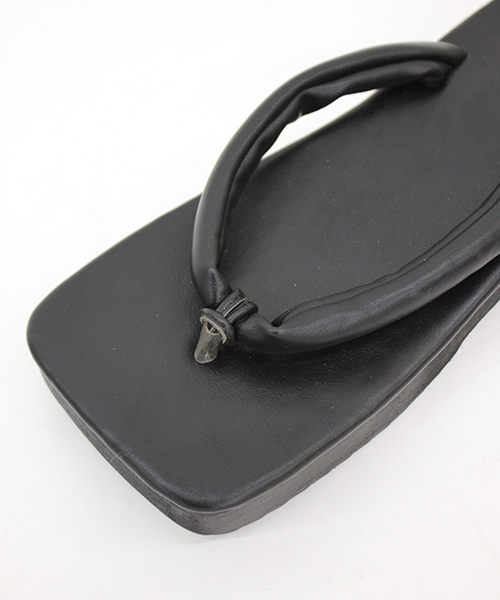 i(アイ)の「GETA(サンダル・レディース・ブラック/ホワイト・SMALL/MEDIUM/LARGE/26.5cm)」の5枚目の写真