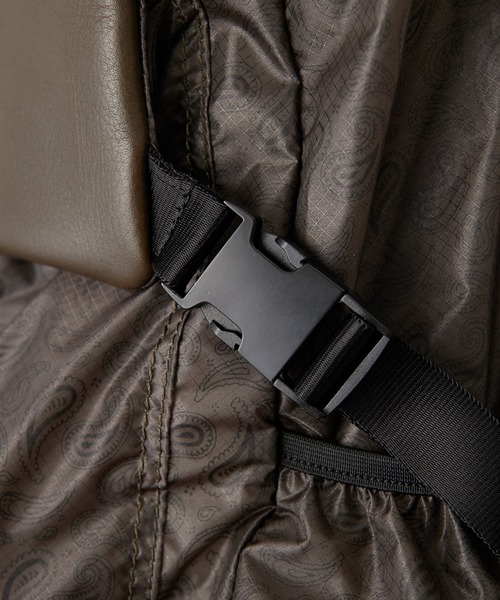 BURLAP OUTFITTER(バーラップアウトフィッター)の「BURLAP OUTFITTER(バーラップアウトフィッター)×ear ペイズリー柄レザーフラップリュック(バックパック/リュック・レディース・ブラック×カーキ・FREE)」の10枚目の写真