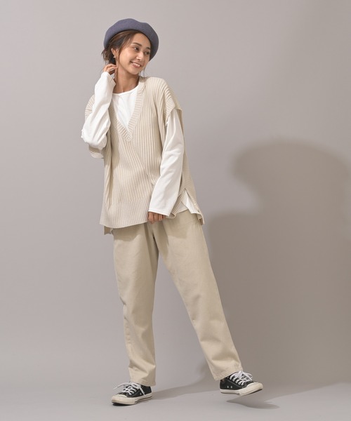 rps（アールピーエス）の「変わり編みＢＩＧベスト（ベスト・レディース・ベージュ/チャコールグレー・M）」の4枚目の写真