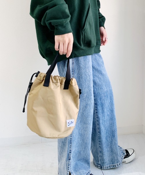 CLEA(クレア)の「Drifter(ドリフター) / DRAWSTRING POUCH(ショルダーバッグ・レディース・ブラック/ベージュ/レオパード/パイソン・FREE)」の6枚目の写真