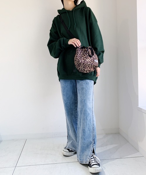CLEA(クレア)の「Drifter(ドリフター) / DRAWSTRING POUCH(ショルダーバッグ・レディース・ブラック/ベージュ/レオパード/パイソン・FREE)」の20枚目の写真