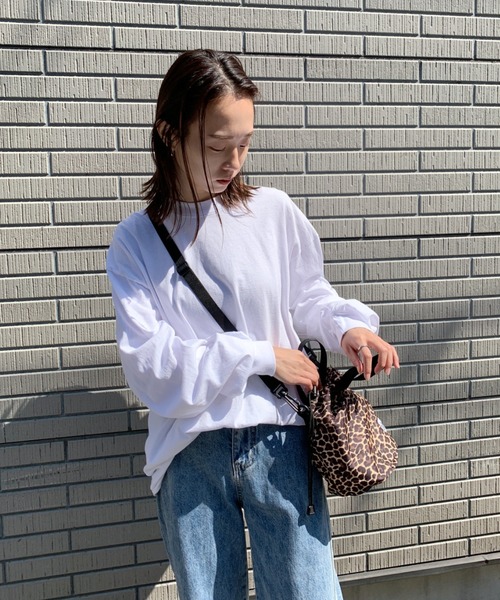 CLEA(クレア)の「Drifter(ドリフター) / DRAWSTRING POUCH(ショルダーバッグ・レディース・ブラック/ベージュ/レオパード/パイソン・FREE)」の19枚目の写真