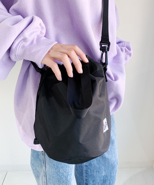 CLEA(クレア)の「Drifter(ドリフター) / DRAWSTRING POUCH(ショルダーバッグ・レディース・ブラック/ベージュ/レオパード/パイソン・FREE)」の10枚目の写真