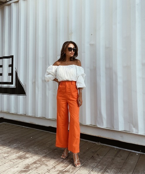 esutoreja(エストレジャ)の「センターステッチカラーストレートパンツ(その他パンツ・レディース・オレンジ/ブラック/イエロー・S/M)」の4枚目の写真