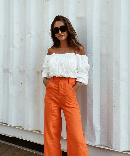 esutoreja(エストレジャ)の「センターステッチカラーストレートパンツ(その他パンツ・レディース・オレンジ/ブラック/イエロー・S/M)」の6枚目の写真