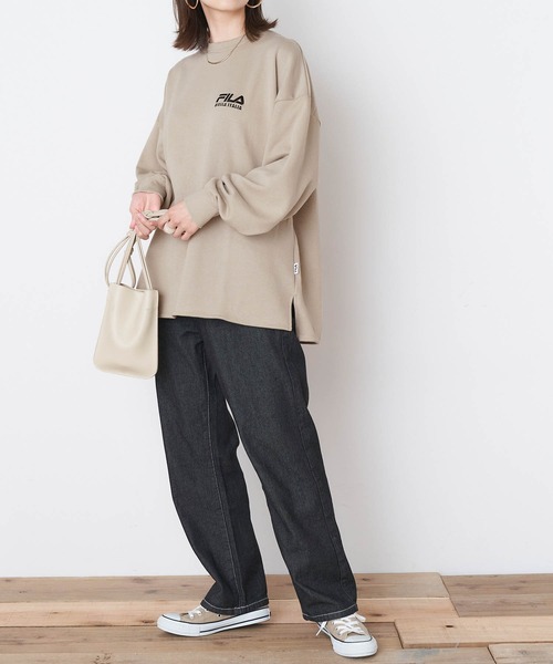 FILA（フィラ）の「FILA/ フィラ フロント刺繍＆バックロゴプリント ビッグシルエット裏毛バックスリットスウェット（スウェット・レディース・スモークピンク/グレイッシュベージュ/モカ/グリーン系その他/ブラック/オフホワイト・FREE）」の8枚目の写真