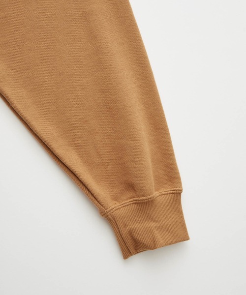 FILA（フィラ）の「FILA/ フィラ フロント刺繍＆バックロゴプリント ビッグシルエット裏毛バックスリットスウェット（スウェット・レディース・スモークピンク/グレイッシュベージュ/モカ/グリーン系その他/ブラック/オフホワイト・FREE）」の20枚目の写真