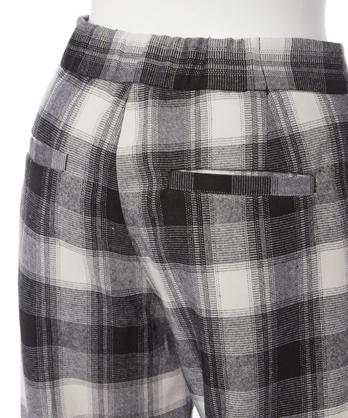 CLEARIMPRESSION （クリアインプレッション）の「《INED CLARO》チェックストレートパンツ（その他パンツ・レディース・ブラック/グリーン・9号/7号）」の13枚目の写真