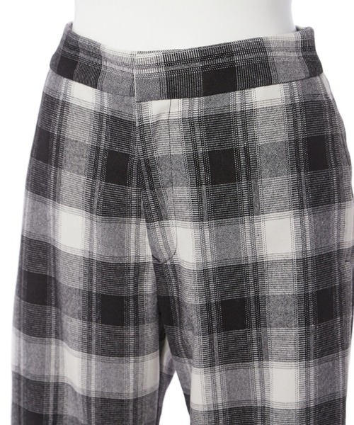 CLEARIMPRESSION （クリアインプレッション）の「《INED CLARO》チェックストレートパンツ（その他パンツ・レディース・ブラック/グリーン・9号/7号）」の12枚目の写真