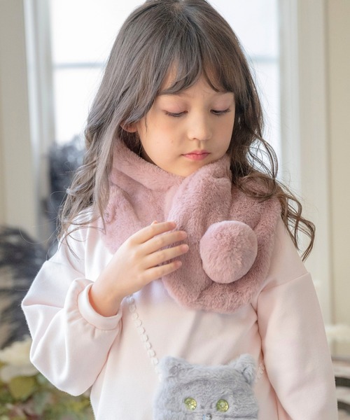 Catherine Cottage（キャサリンコテージ）の「ポンポンファーマフラー　L（マフラー・キッズ・ベージュ/グレー/オフホワイト/アイボリー/ライラック/スモークピンク・L）」の17枚目の写真