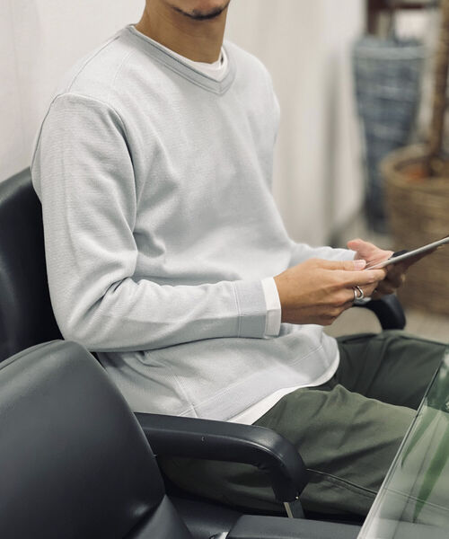 NOLLEY'S goodman(ノーリーズグッドマン)の「レイヤードニット Vネック プルオーバー ※Tシャツ付き(ニット/セーター・メンズ・ネイビー/サーモンピンク/ライトグレー/ブラウン・MEDIUM/LARGE/SMALL)」の15枚目の写真