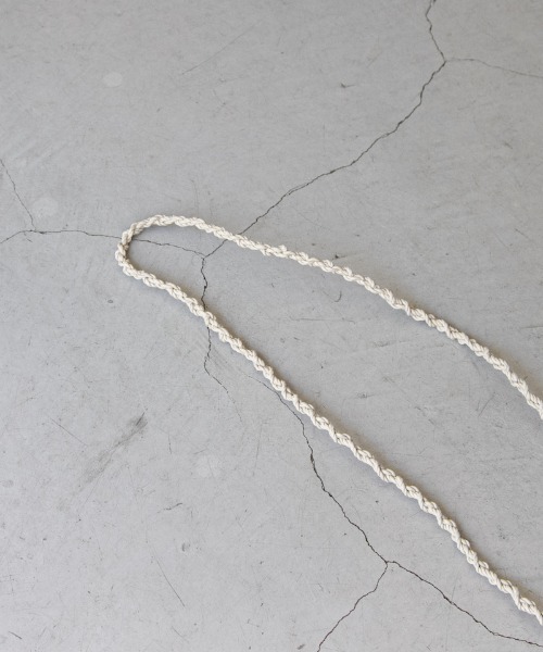 Aeta(アエタ)の「Aeta THIN BASKET : XS(ショルダーバッグ・メンズ・ブラック/アイボリー/グレイッシュベージュ・FREE)」の10枚目の写真