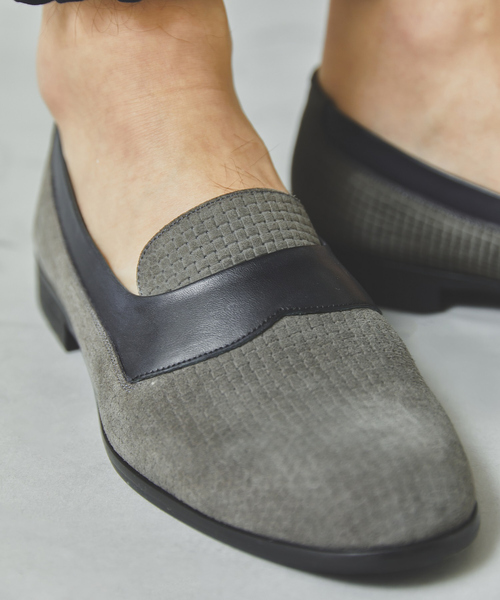 alfredoBANNISTER(アルフレッドバニスター)の「【ALL IN ONE PRODUCTS】型押し オペラシューズ / スリッポン / ローファー(ローファー・メンズ・グレー/ブラック系その他・44/40/39/41/42/43)」の5枚目の写真