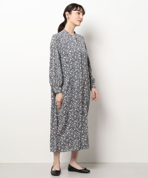 Te chichi TERRASSE（テチチテラス）の「花柄サイドリボンワンピース