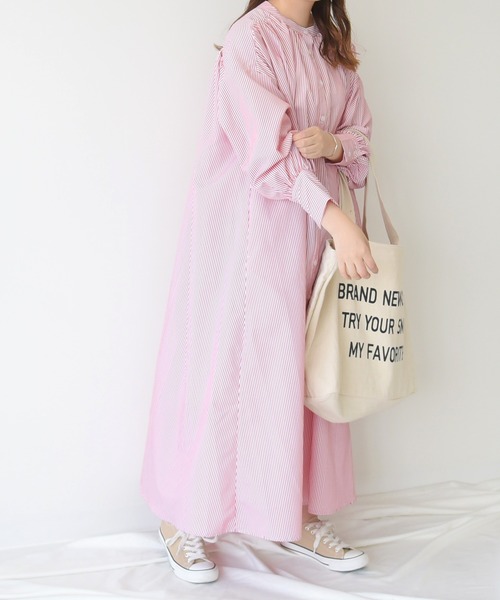 sango(sango)の「先染めストライプギャザーワンピース(ワンピース・レディース・ライトブルー/ネイビー/レッド・FREE)」の9枚目の写真