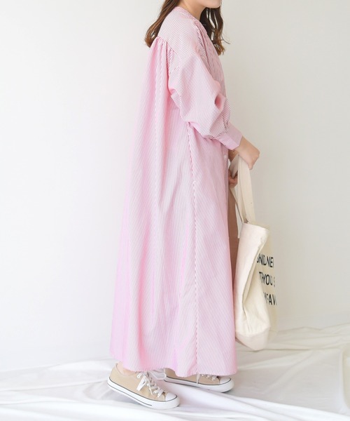 sango(sango)の「先染めストライプギャザーワンピース(ワンピース・レディース・ライトブルー/ネイビー/レッド・FREE)」の16枚目の写真