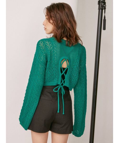 EVRIS（エヴリス）の「シアークロシェレースアップニットトップス（ニット/セーター・レディース・ホワイト/ブラック/グリーン・FREE）」の4枚目の写真