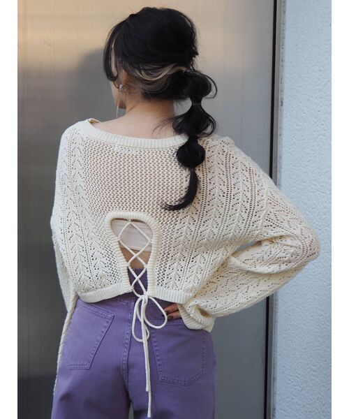 EVRIS（エヴリス）の「シアークロシェレースアップニットトップス（ニット/セーター・レディース・ホワイト/ブラック/グリーン・FREE）」の18枚目の写真