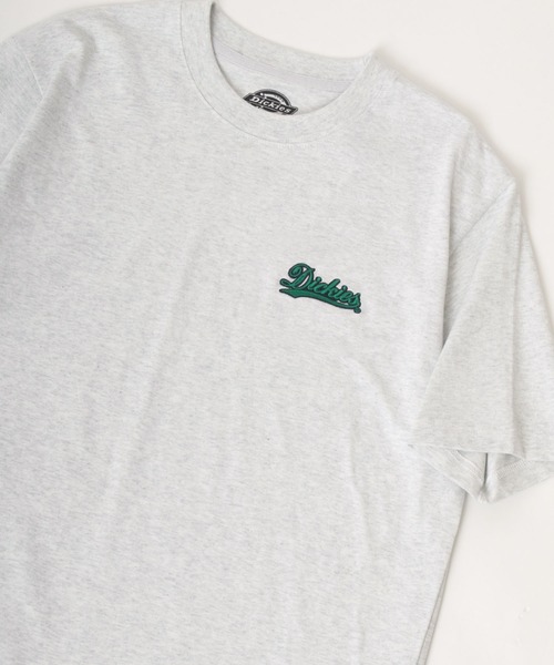 Dickies(ディッキーズ)の「Dickies/ディッキーズ オーバーサイズ カレッジ ミニロゴワッペン ワンポイント刺繍 半袖Tシャツ/レディース メンズ(Tシャツ/カットソー・メンズ・ホワイト/ブラック/ダークグリーン/サックスブルー/オートミール/スミクロ・M/L/XL)」の4枚目の写真
