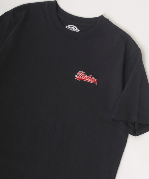Dickies(ディッキーズ)の「Dickies/ディッキーズ オーバーサイズ カレッジ ミニロゴワッペン ワンポイント刺繍 半袖Tシャツ/レディース メンズ(Tシャツ/カットソー・メンズ・ホワイト/ブラック/ダークグリーン/サックスブルー/オートミール/スミクロ・M/L/XL)」の3枚目の写真