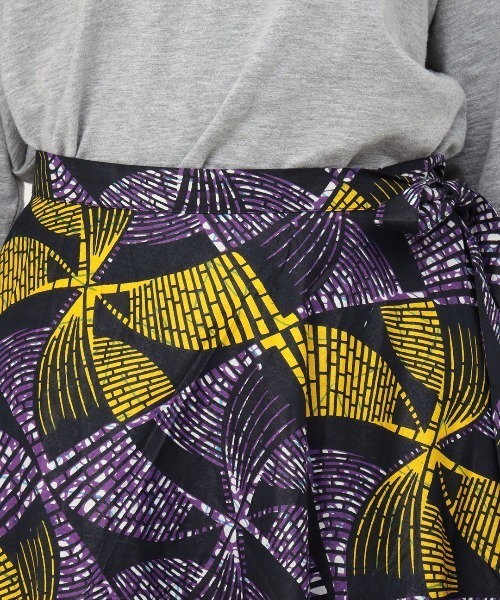 チチカカ（チチカカ）の「Shanti Shanti アフリカンプリントラップスカート【WEB限定】（スカート・レディース・ターコイズブルー/レッド/パープル・FREE）」の14枚目の写真